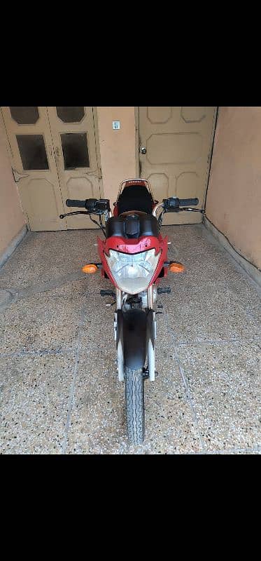 Selling my beloved ybr 125 esd 5