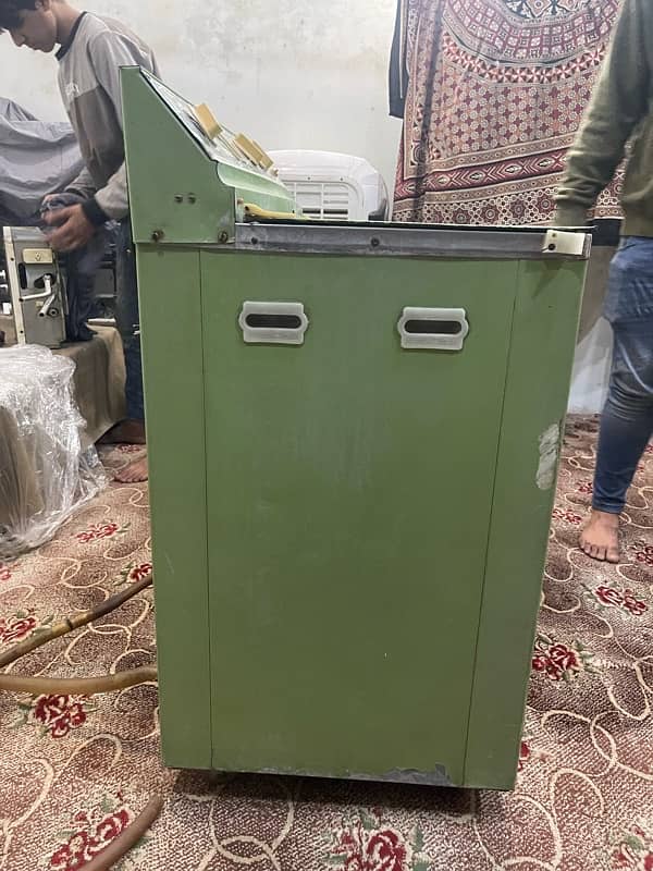 Washing Machine With Spinner Very Good Condition 1