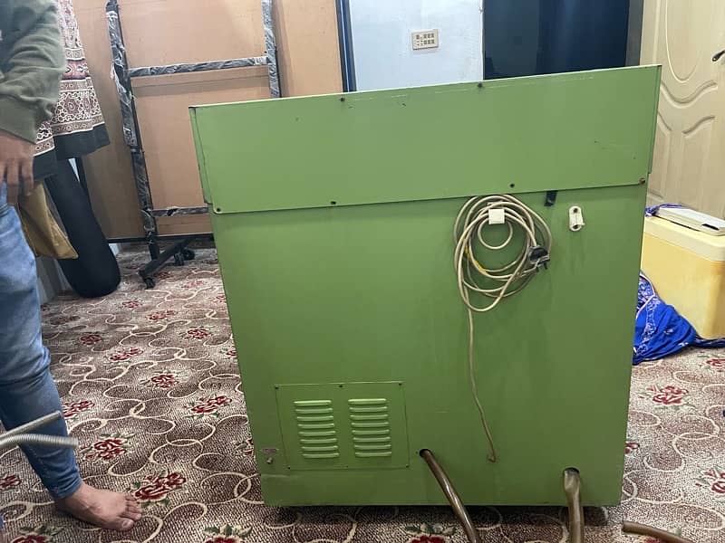 Washing Machine With Spinner Very Good Condition 4