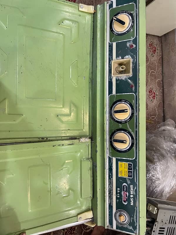 Washing Machine With Spinner Very Good Condition 9