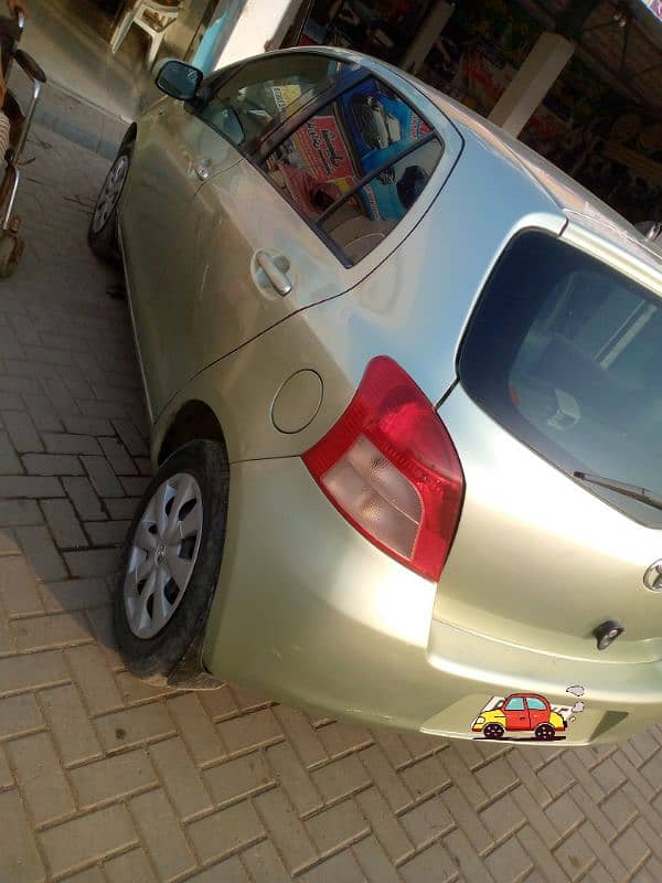 Toyota Vitz 2014 3