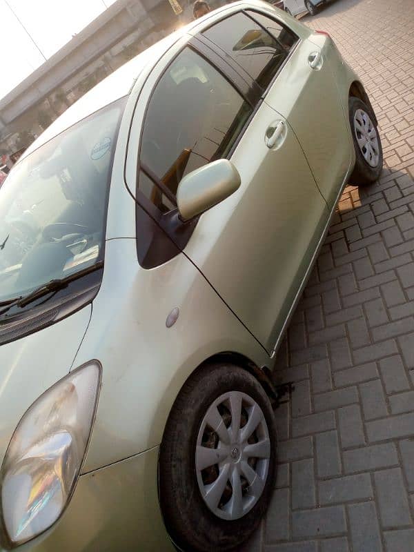 Toyota Vitz 2014 4