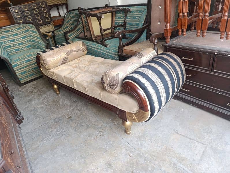 7 seater sofa in excellent condition 3+2+1+1 8