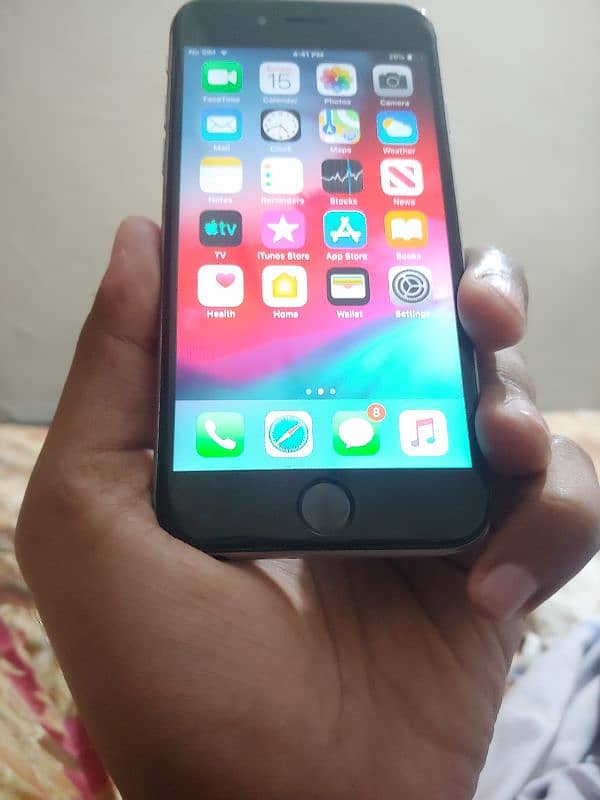 Iphone 6 in good condition 5