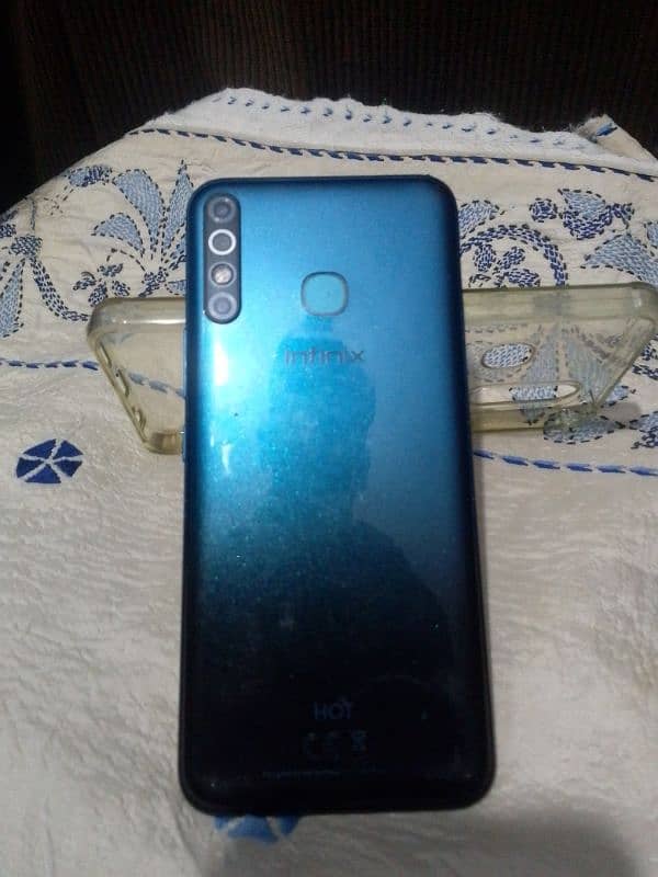 Infinix hot 8. 1