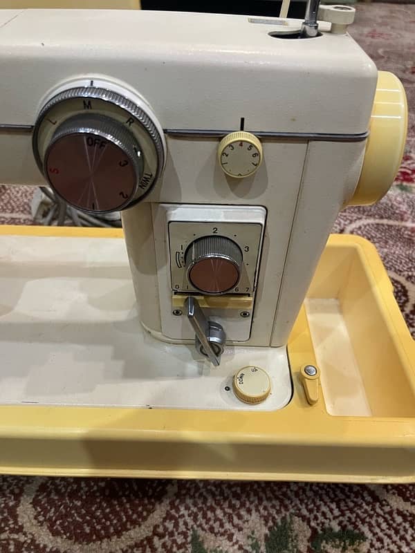 Janome Sewing Machine in Very Good Condition 100% Genuine Japani 4