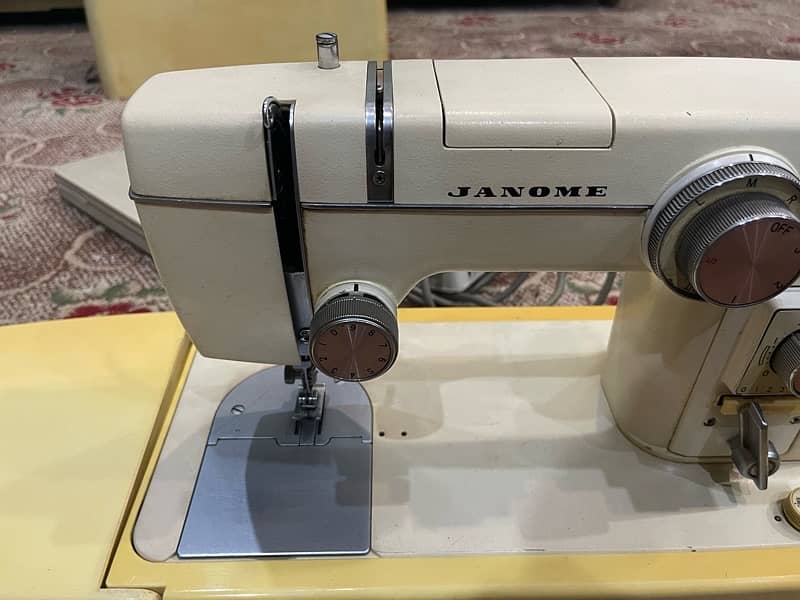 Janome Sewing Machine in Very Good Condition 100% Genuine Japani 5