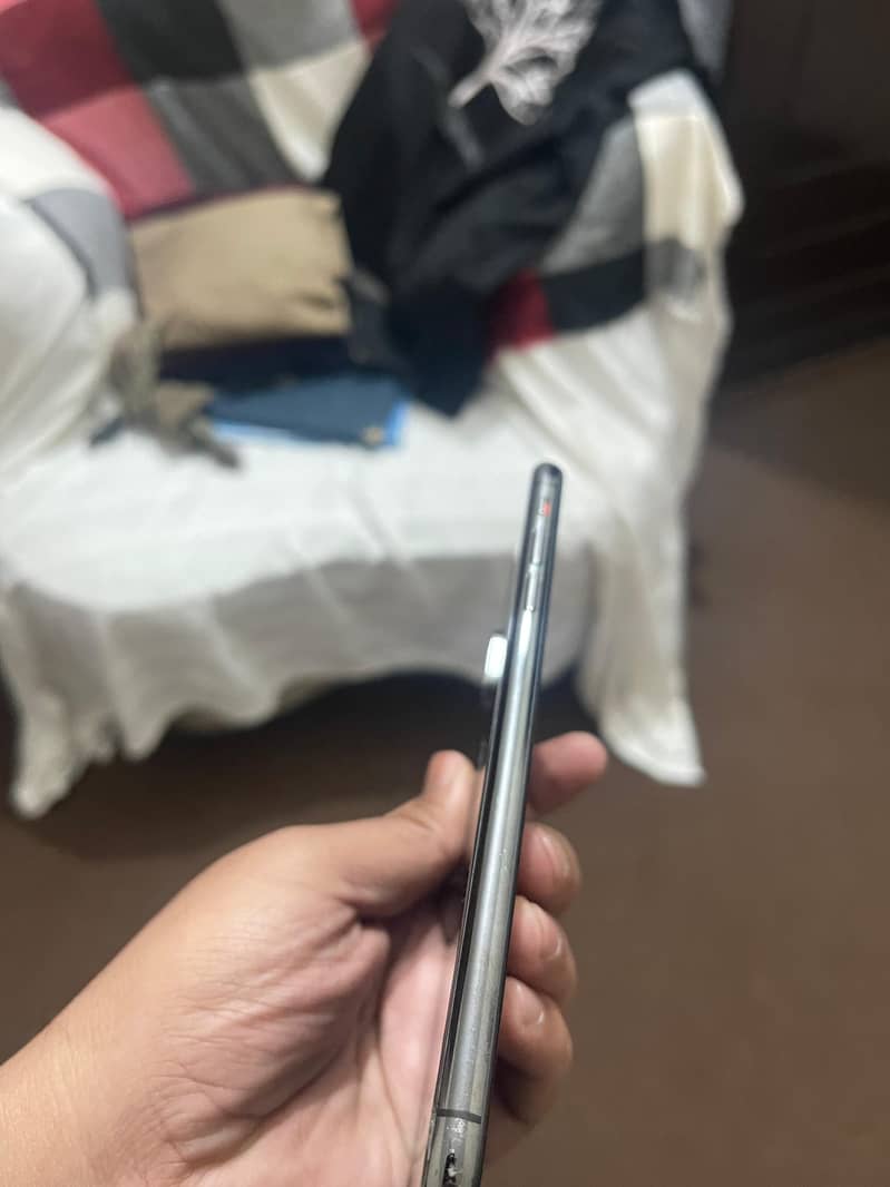 iphone xs. max 64 gb non pta jv 1