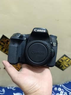 Canon 70D Professional Body