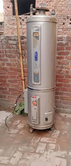 selling Hot point Gas & Electric Geyser