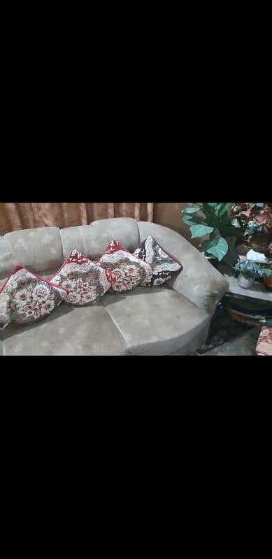 5 seater sofa set nice condition 7