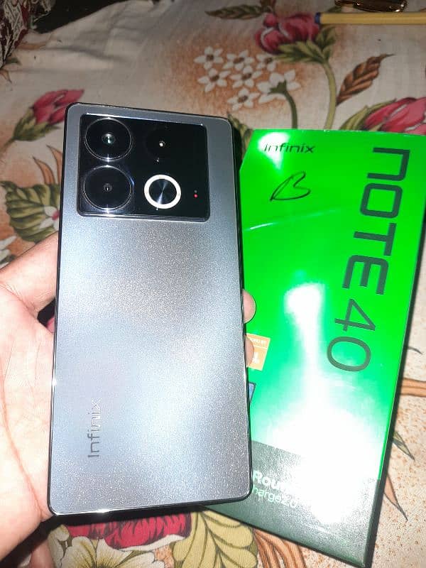 Infinix note 40  8+8 256gb 4