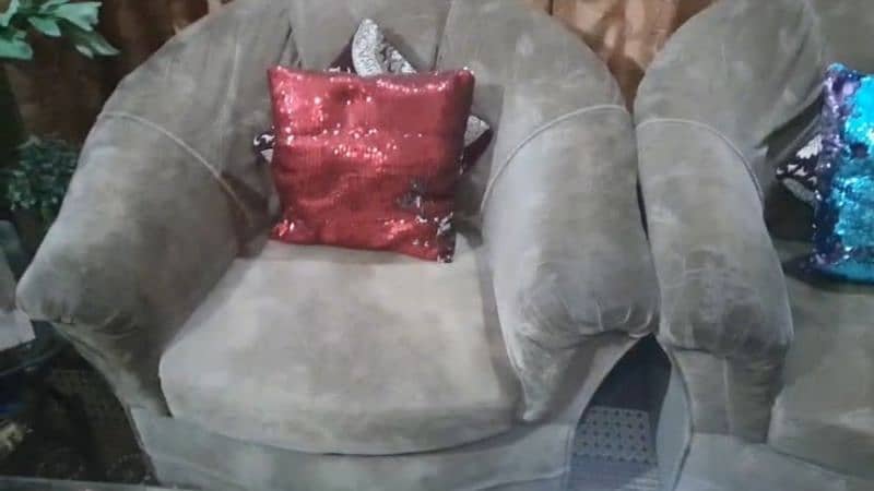 5 seater sofa set nice condition 13