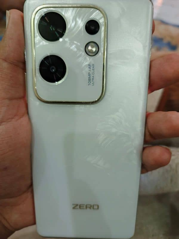 Infinix Zero 30 1