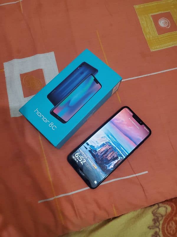 Honor 8C Complete Box For Sale 0