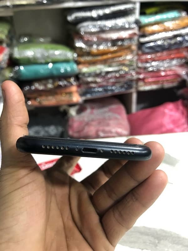 I phone Xr non pta 64gb factory unlock 3