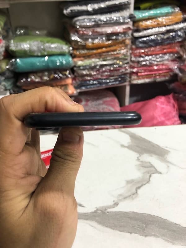 I phone Xr non pta 64gb factory unlock 4