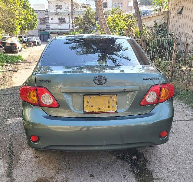 Toyota Corolla GLI 2011 4