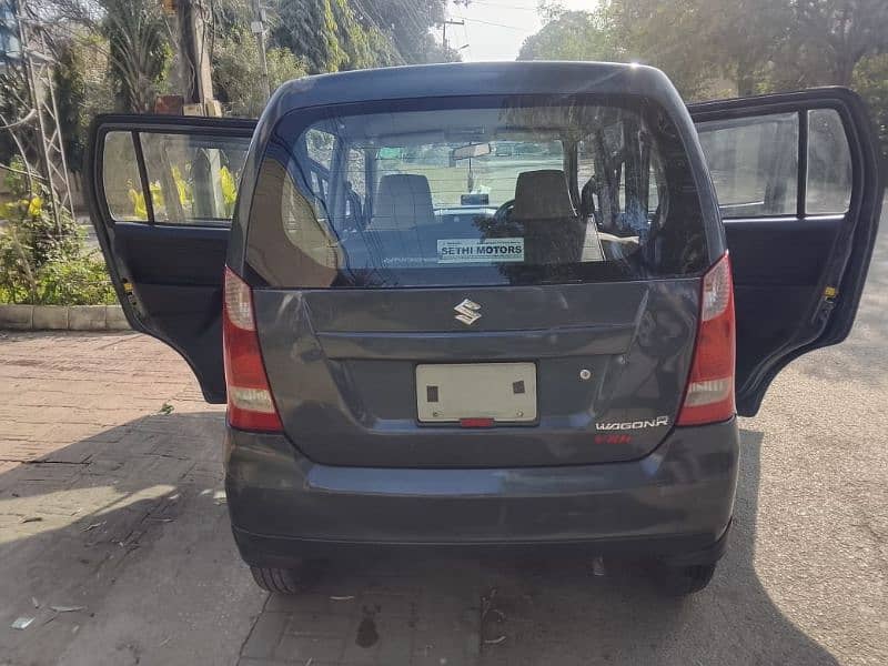 Suzuki Wagon R 2015 11