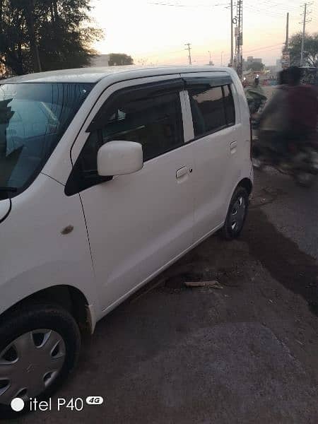 Suzuki Wagon R 2017 4