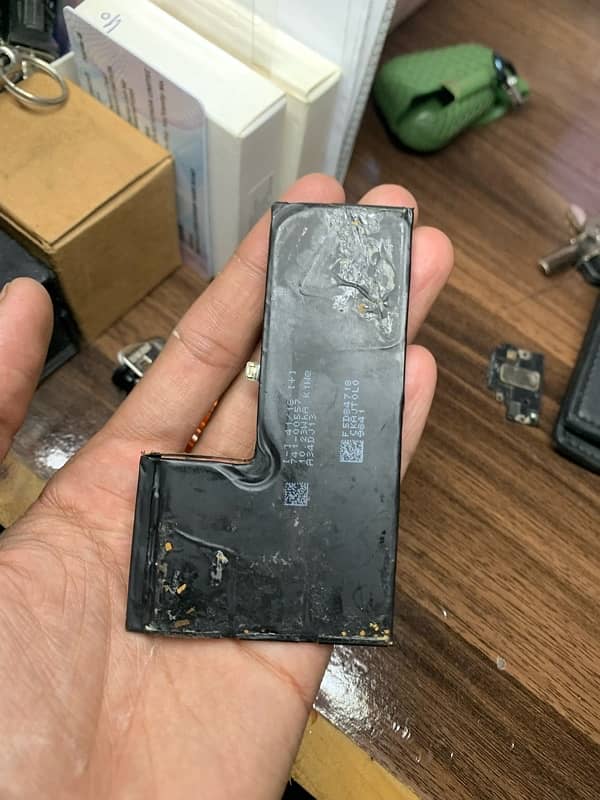 iphone xs original battery 1