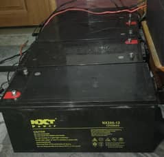 APC UPS . .  Battery  Four (4)  NXT Power ( 12 V 200 Ah ) NX 200 -12