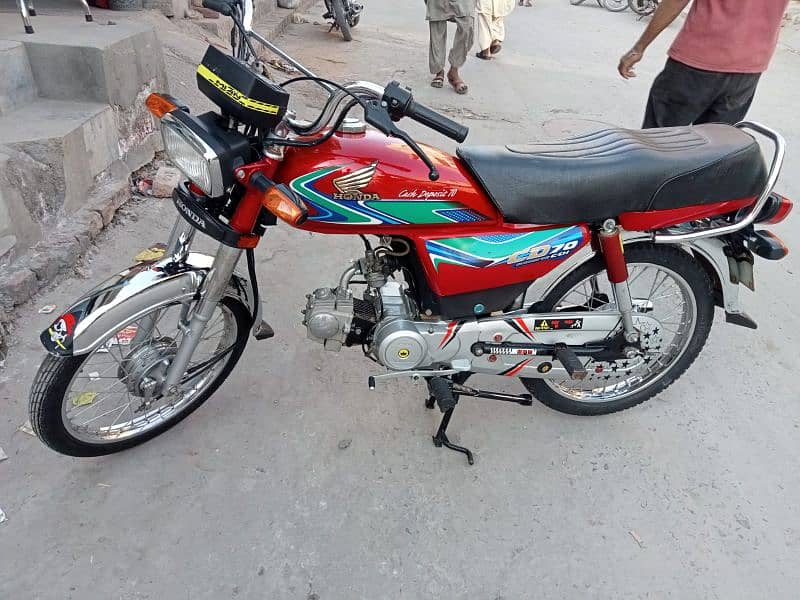 Honda CD70 bike 10 by 10 condition 0