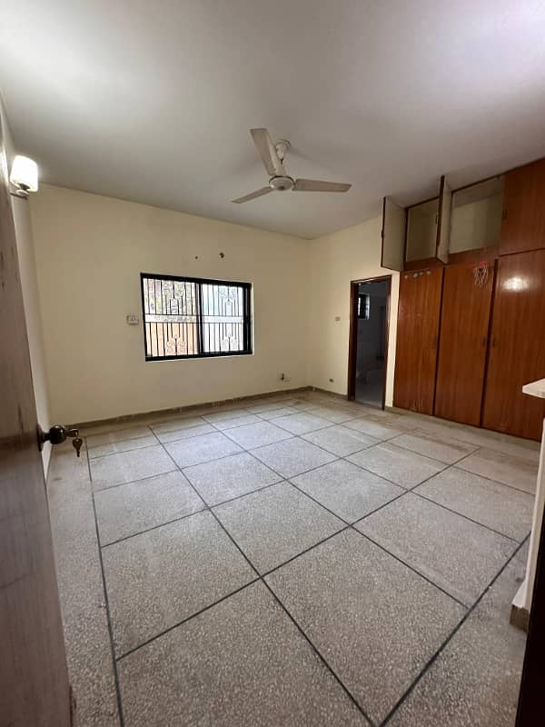 2 bedroom beautiful upper portion available for rent 3