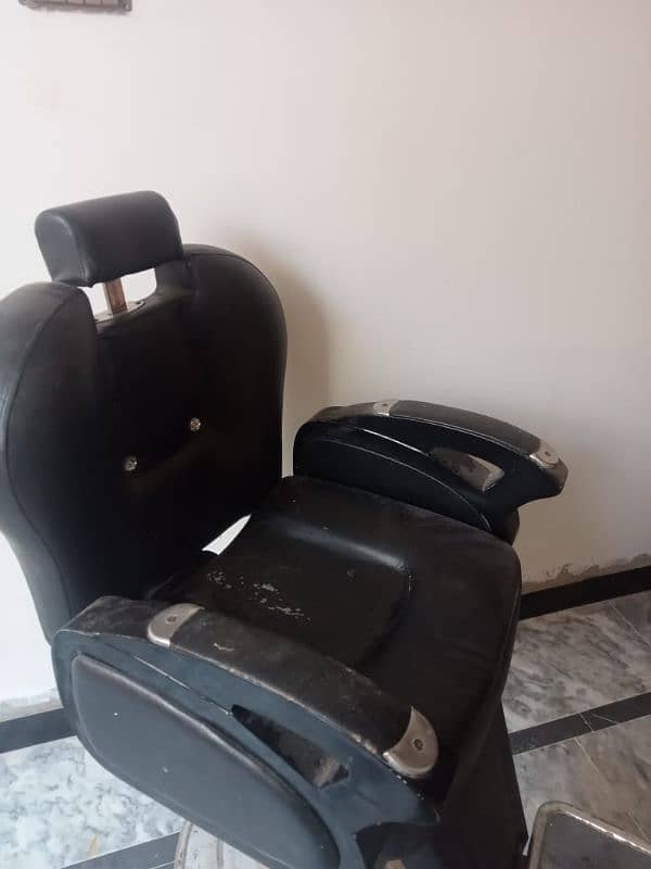 Saloon chairs\Barbar chair\Parlour chairs\washing unit\chairs for sale 0