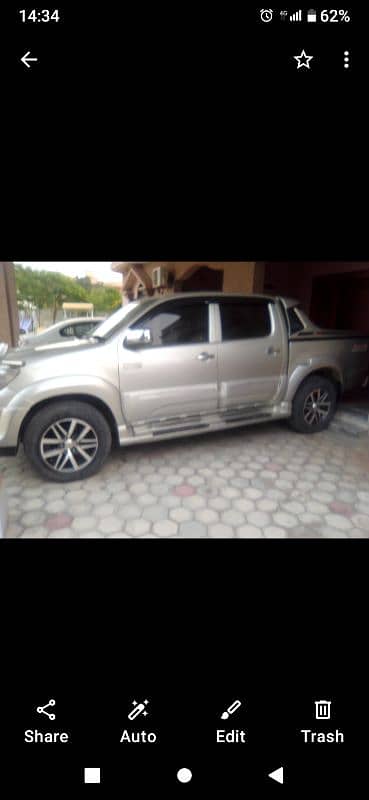 Toyota Hilux 2010 4