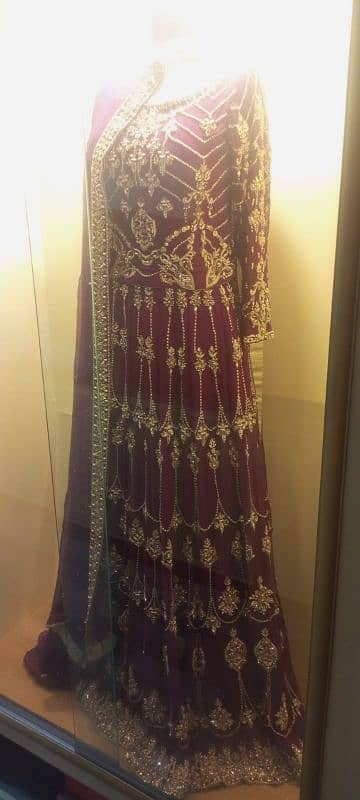 Bridal Lehnga  / Wedding wear / Barat dress / Bridal lehnga for sale 4