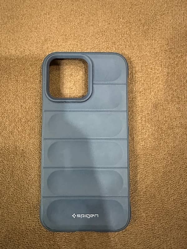 IPhone 14 pro max case spigen 0