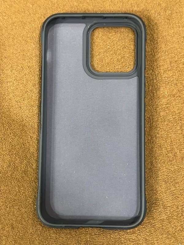 IPhone 14 pro max case spigen 1