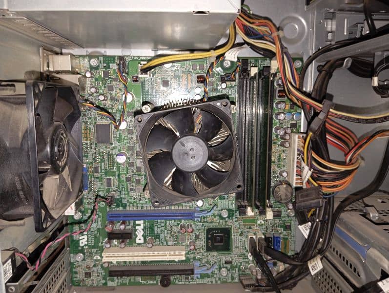 PC for sale at a very low price 6