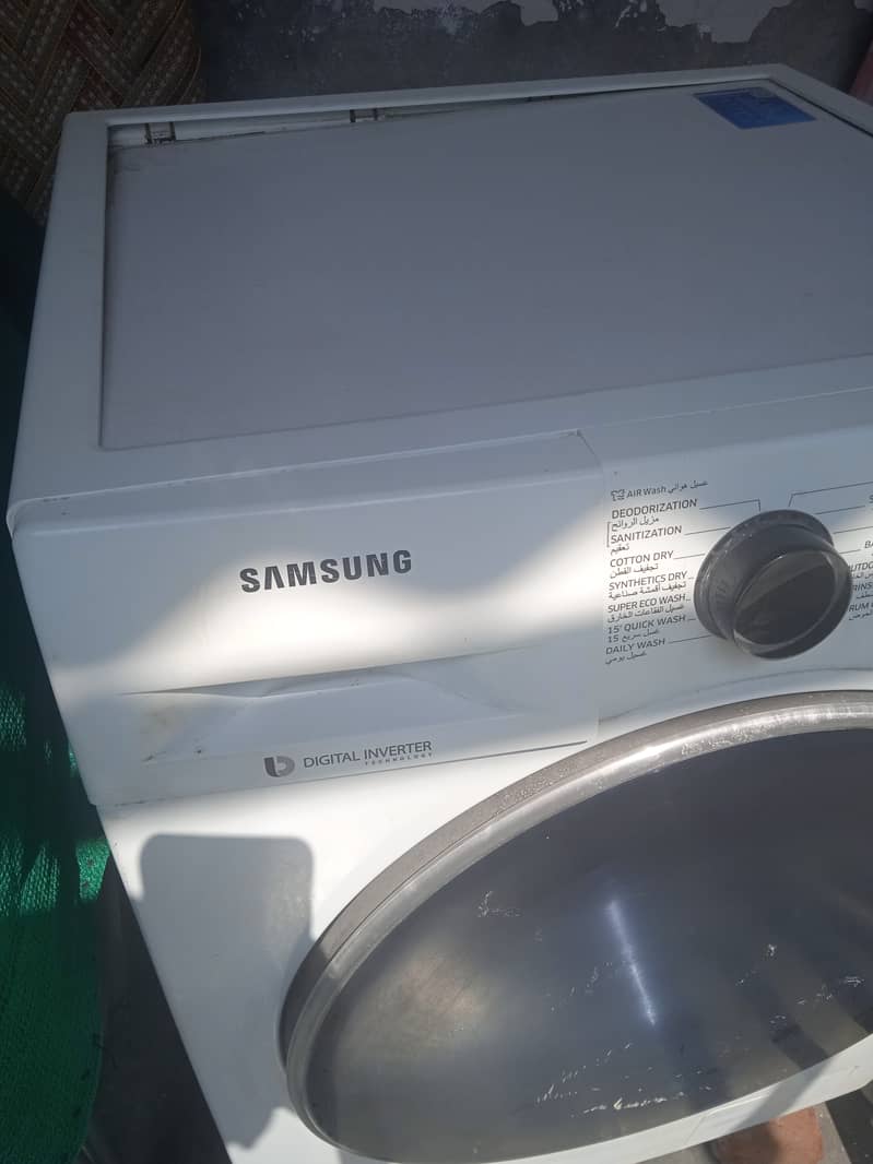 WASHING MACHINE WITH WORKING PANELS ONLY. 1