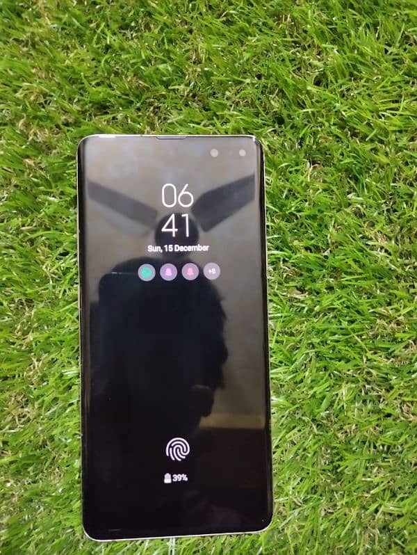 Samsung galaxy S10 5G non pta 8 gb ram 256 rom 2