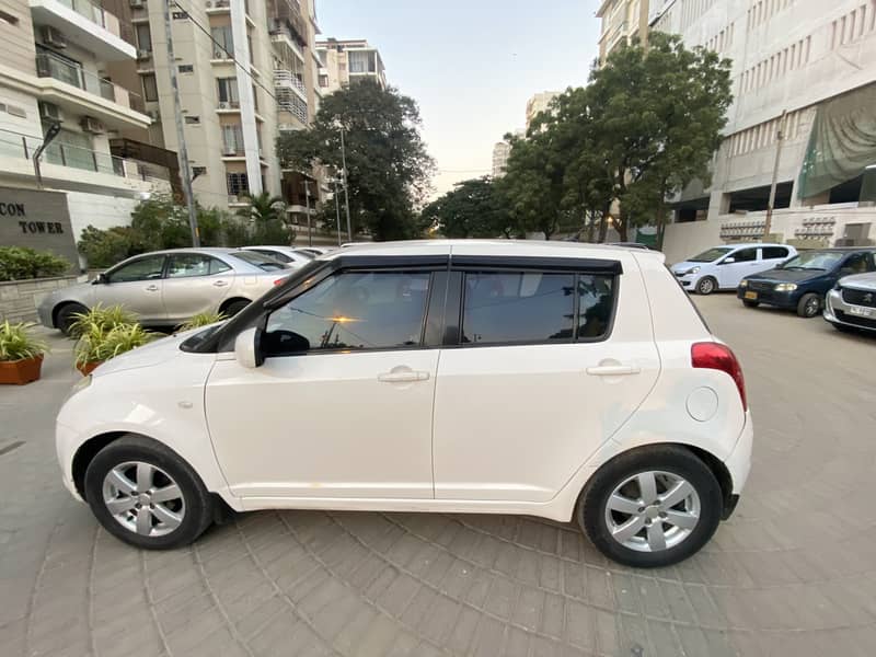 Suzuki Swift 2015 1.3 Automatic Dlx 3