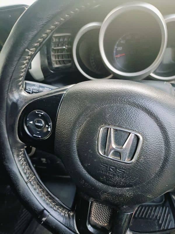 urgent sale Honda N Box Custom 2013/2017 inside seal to seal 16