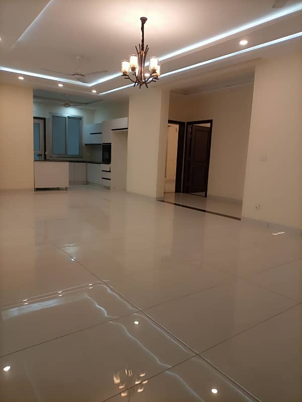 Luxury 3 bedroom lower portion for Rent in F-11 Islamabad 1