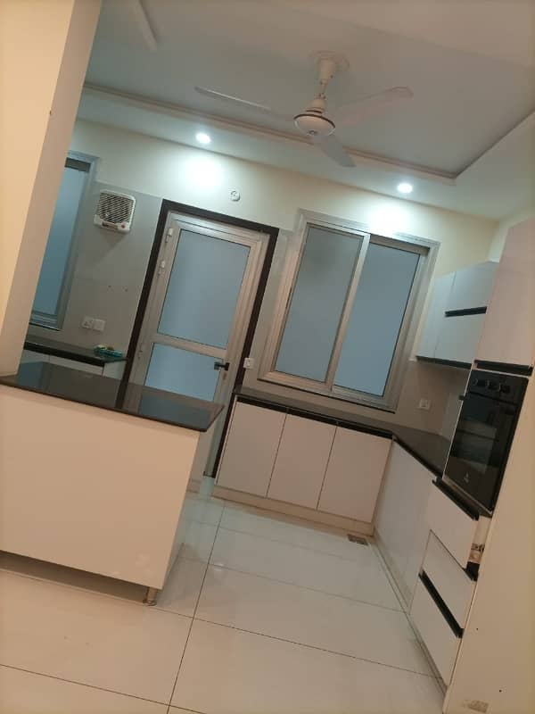 Luxury 3 bedroom lower portion for Rent in F-11 Islamabad 13