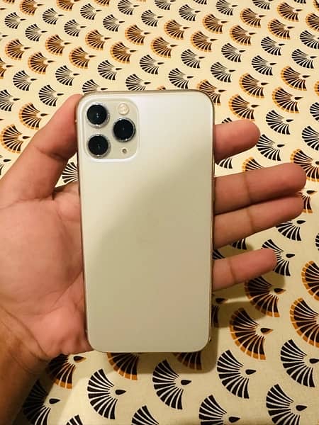 iphone 11 pro White non pta 0