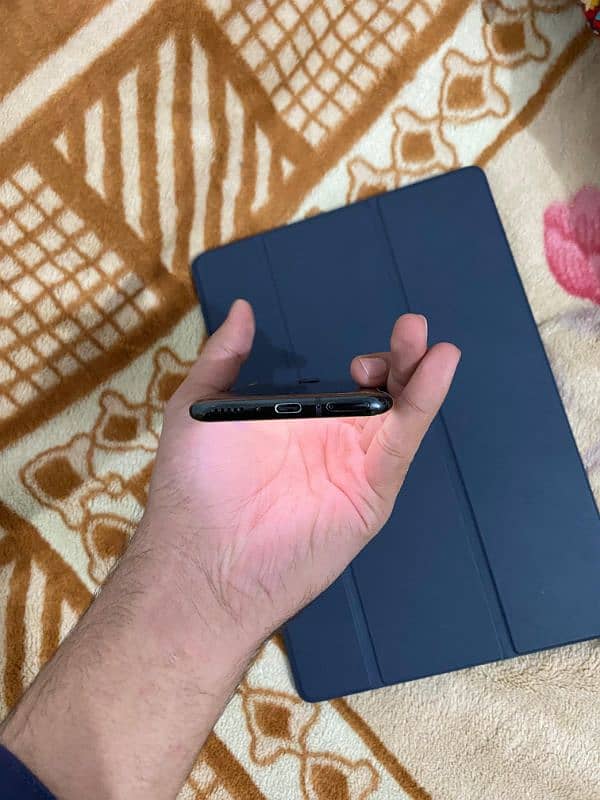 One plus 7T pro maclaren 6