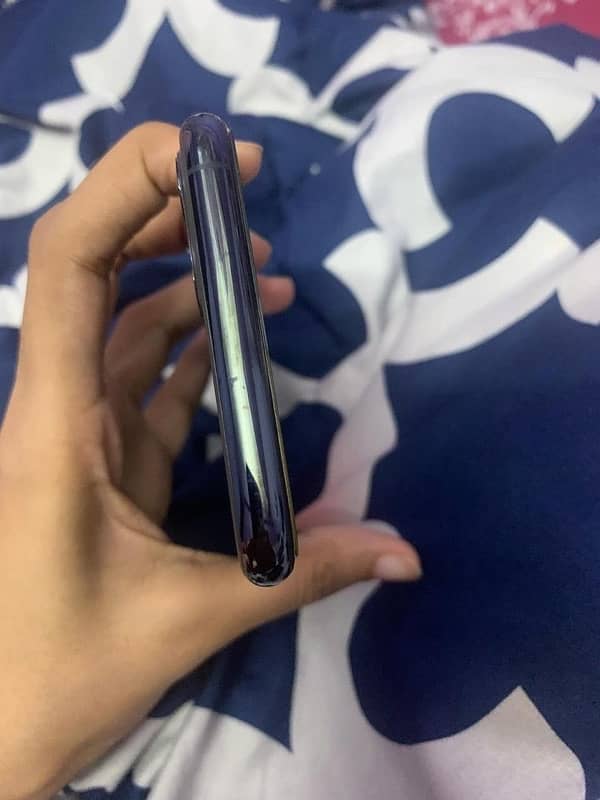 iPhone 11 pro max 256 gb 4