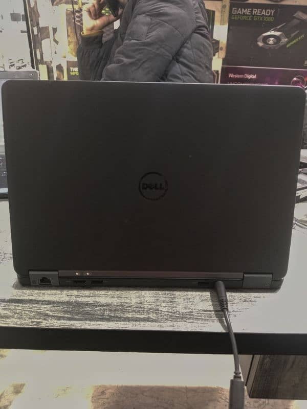 DELL 7250 I5 5th gen 8gb ram 256gb sdd 1