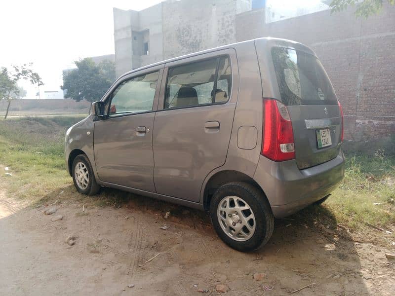 Suzuki Wagon R 2019 13