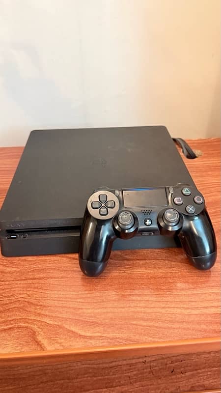 PlayStation 4 500 GB 0