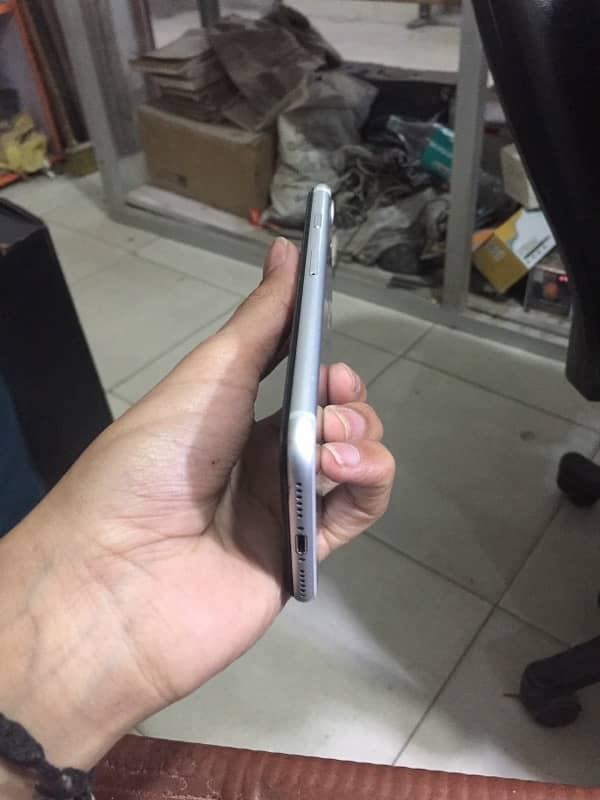 iphone 7 32gb  exchange possible 1