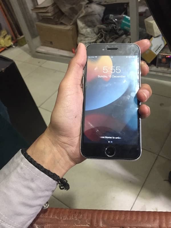 iphone 7 32gb  exchange possible 5