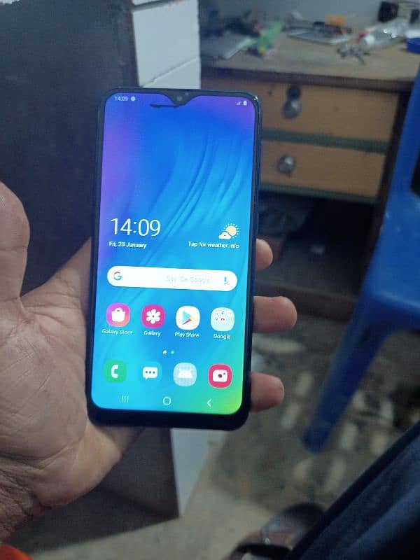 vivo end samsung m 10 pta approvw or 2 mobiles k rate hen ye 16500 rs 5