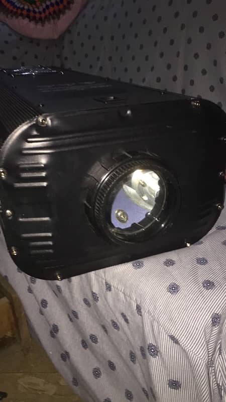 2 SP 4 Speakers, 1 Mixter 1000W, 1 Amp 1500W, 1 Follow Spot light Sale 6